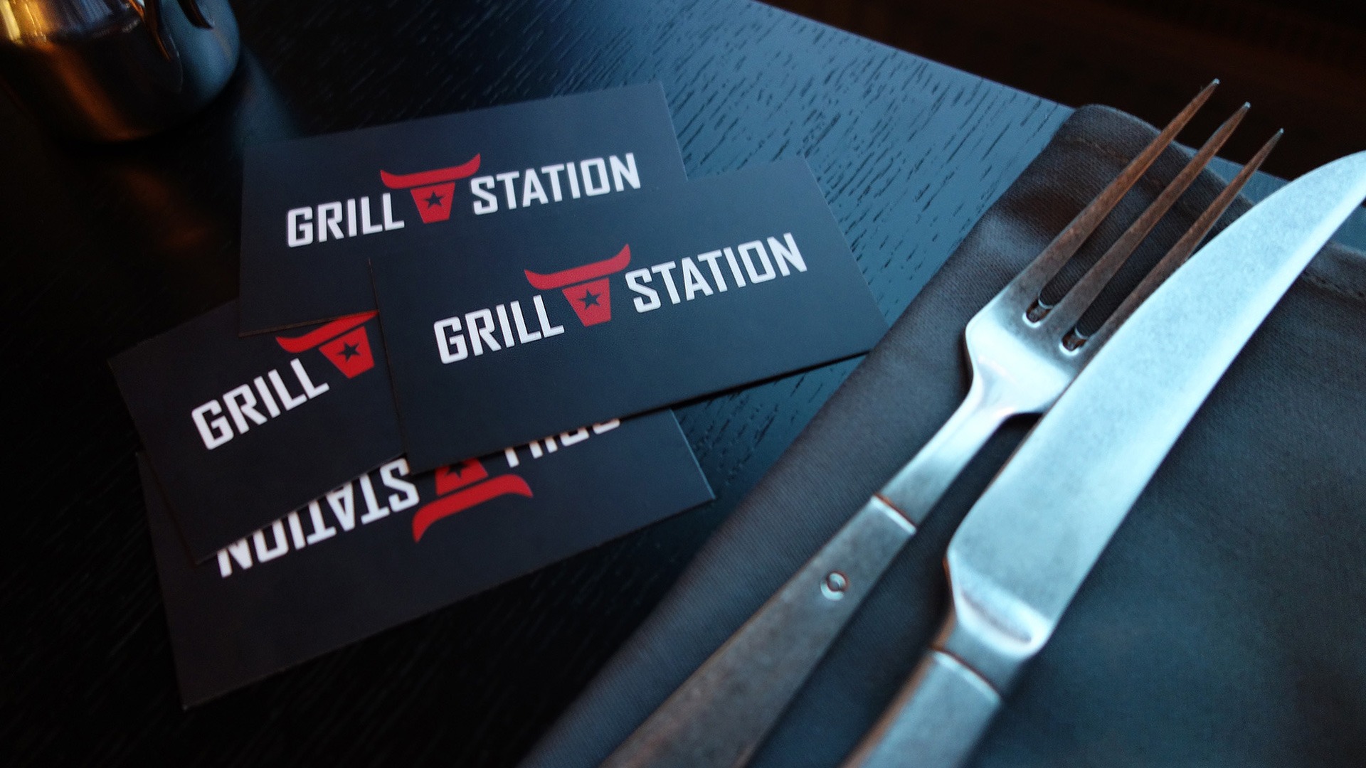 Агентство Асгард, брендинг ресторана Grill Station, фирменный стиль, Asgard branding agensy, logo